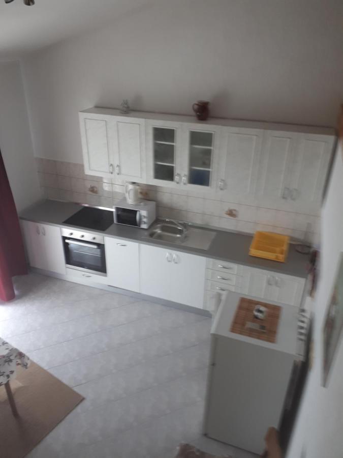 Apartments Makaus Kampor Εξωτερικό φωτογραφία