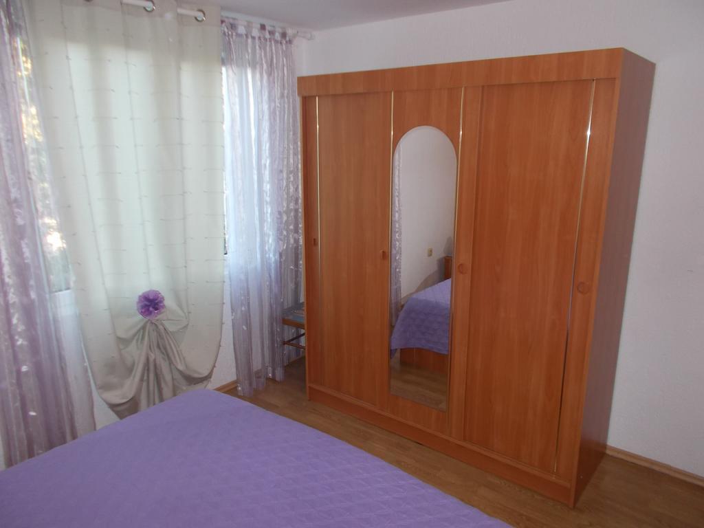 Apartments Makaus Kampor Εξωτερικό φωτογραφία